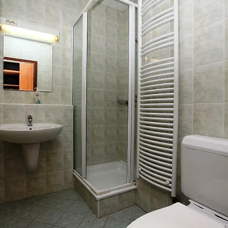 Hotell Aranypart 2*