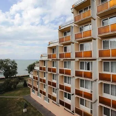 Hotel Aranypart Siofok
